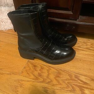New Franco Sarto Boots Size 8.5